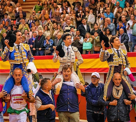 Alcurrucén Enciende Navalmoral